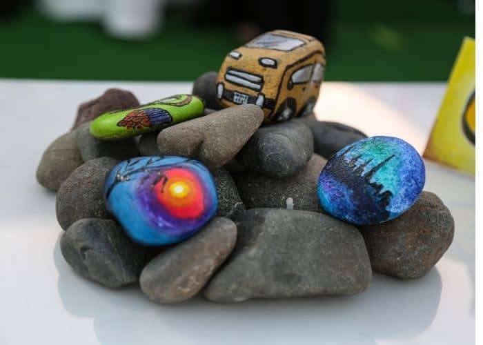 what to paint on rocks