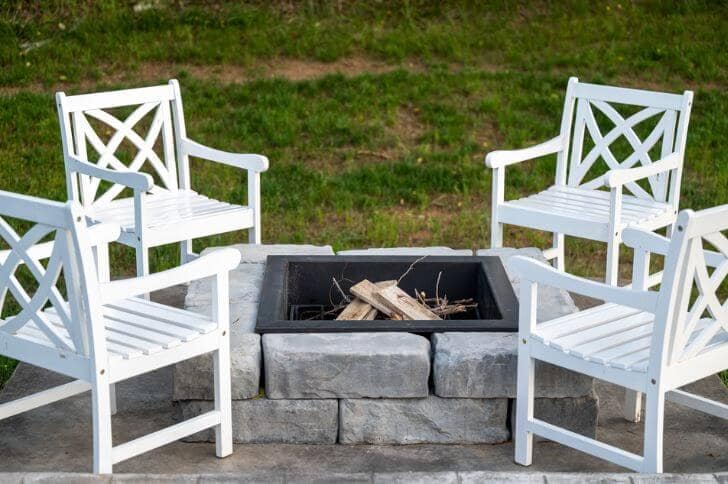 what to put at the bottom of fire pit